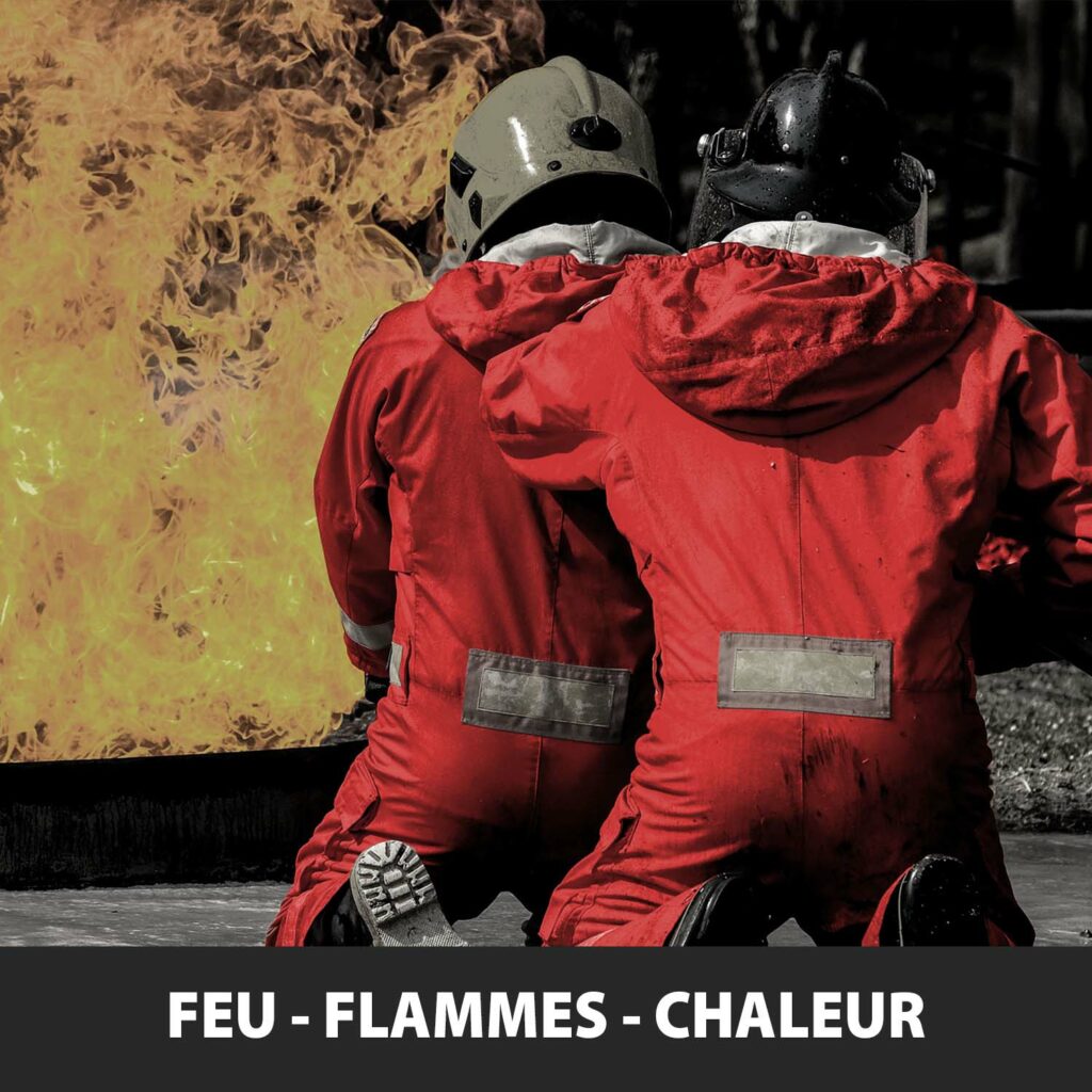 Pompier éteignant un feu - Protection chaleur et flamme - Performance